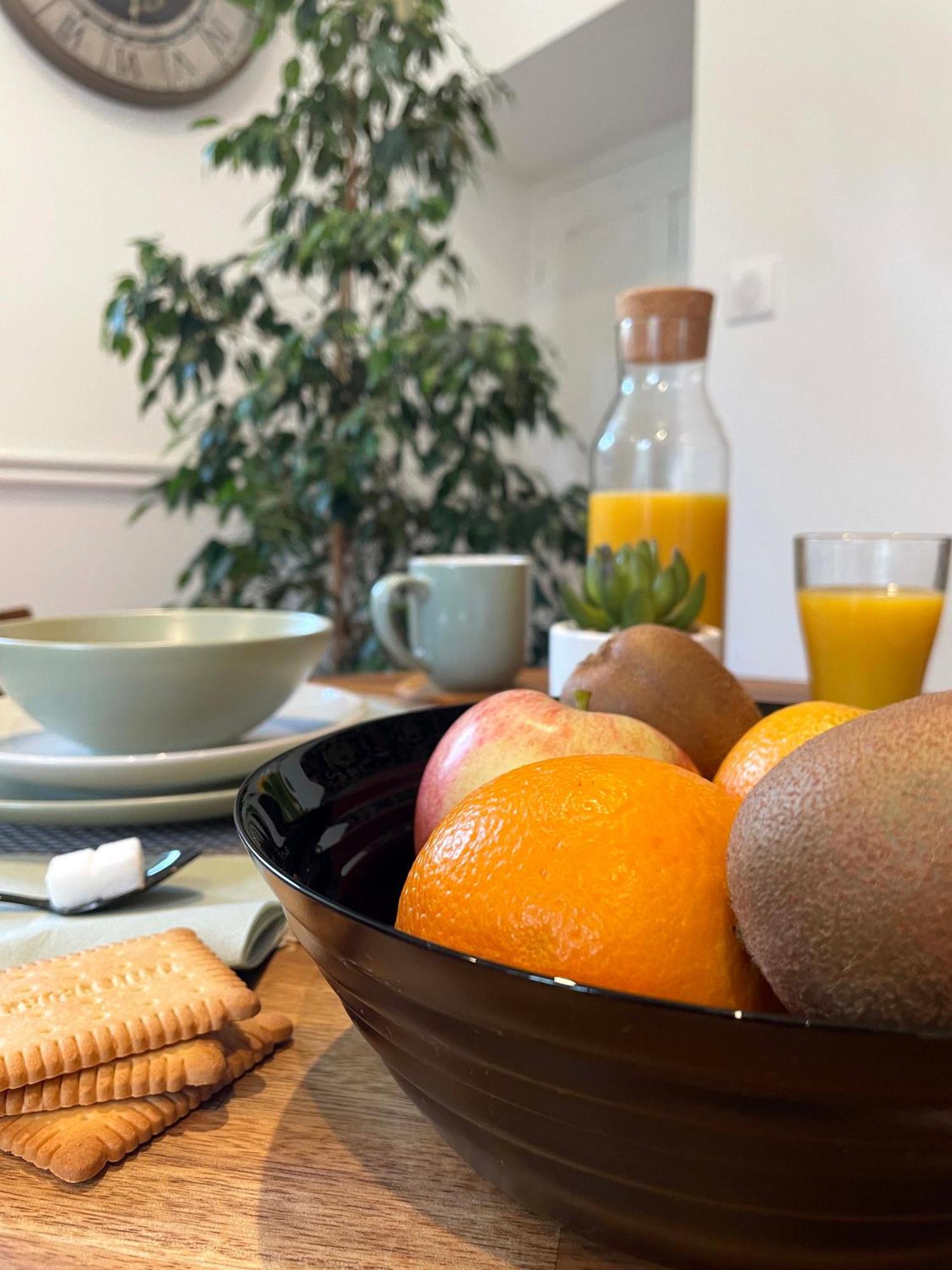 Bed and Breakfast Domaine De L'Eau Partie Carentan Esterno foto
